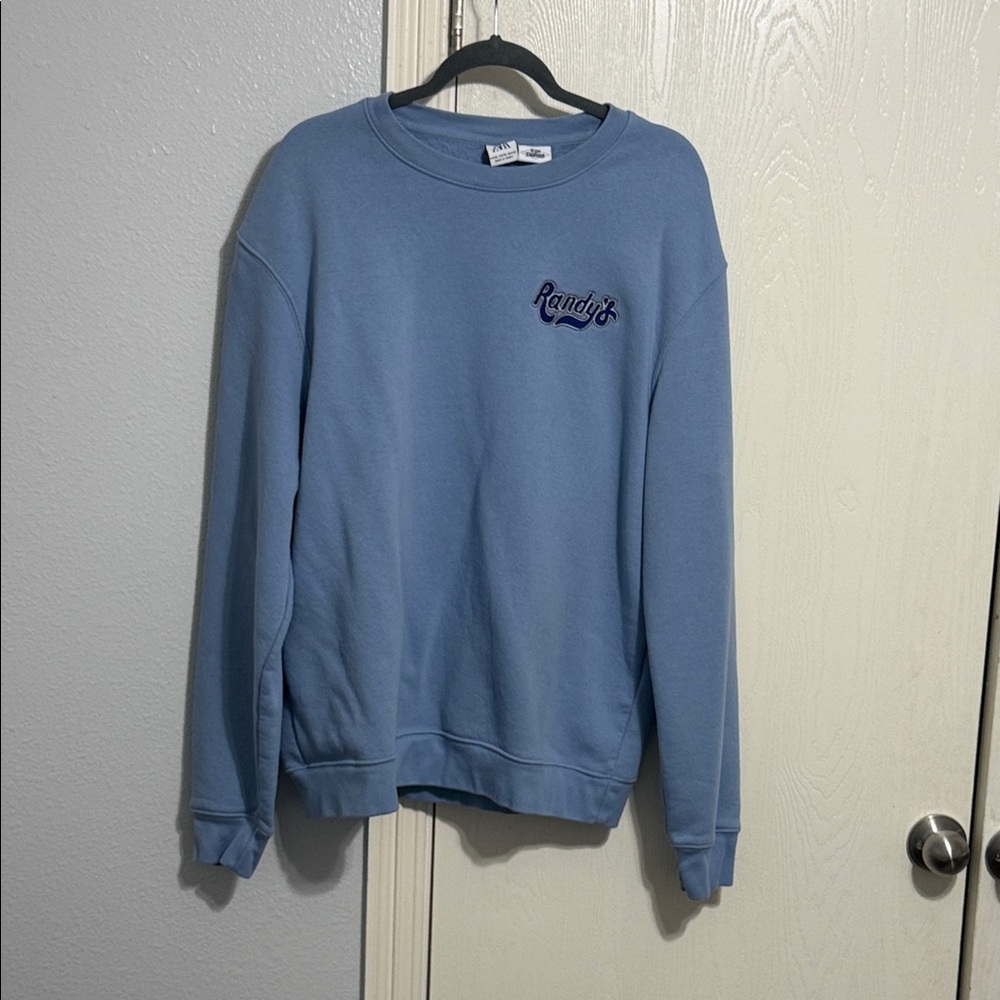 Zara Randy’s Donuts Sweatshirt.